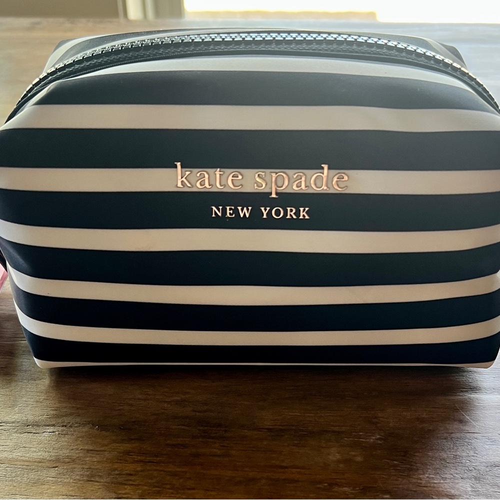 Kate Spade Cosmetic Pouch NWT